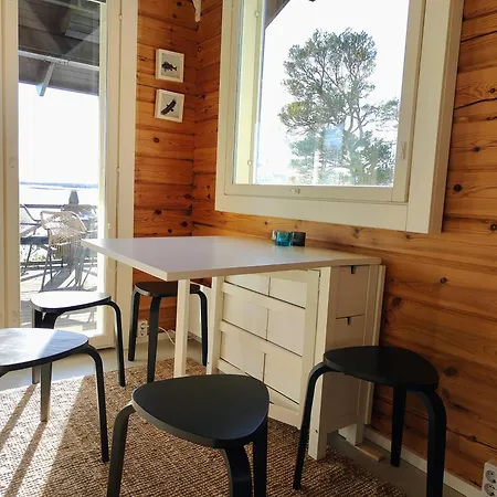 Farleden Seaside Island Getaway *