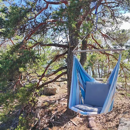 Farleden Seaside Island Getaway Holiday home *
