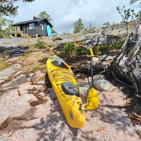 Farleden Seaside Island Getaway *