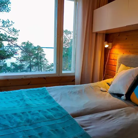 Farleden Seaside Island Getaway Holiday home