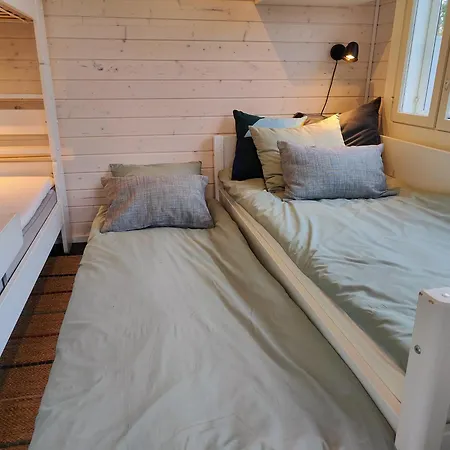 Farleden Seaside Island Getaway Holiday home *